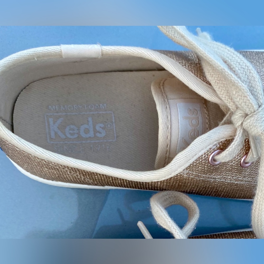 KEDS Kids- Metallic Rose Gold Sneakers US 3M - Picture 6 of 7